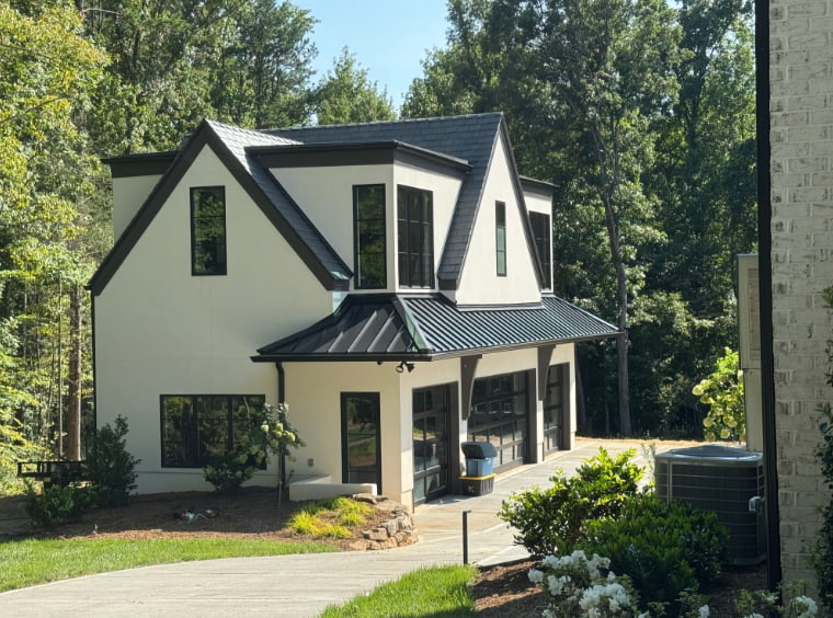 Custom Stucco Garage